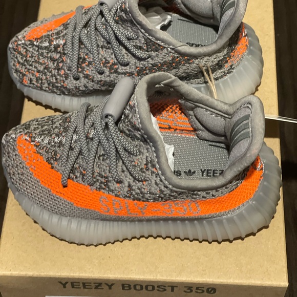 Adidas Yeezy Boost 350 V2 Beluga Reflective (Infants) - Picture 2 of 5
